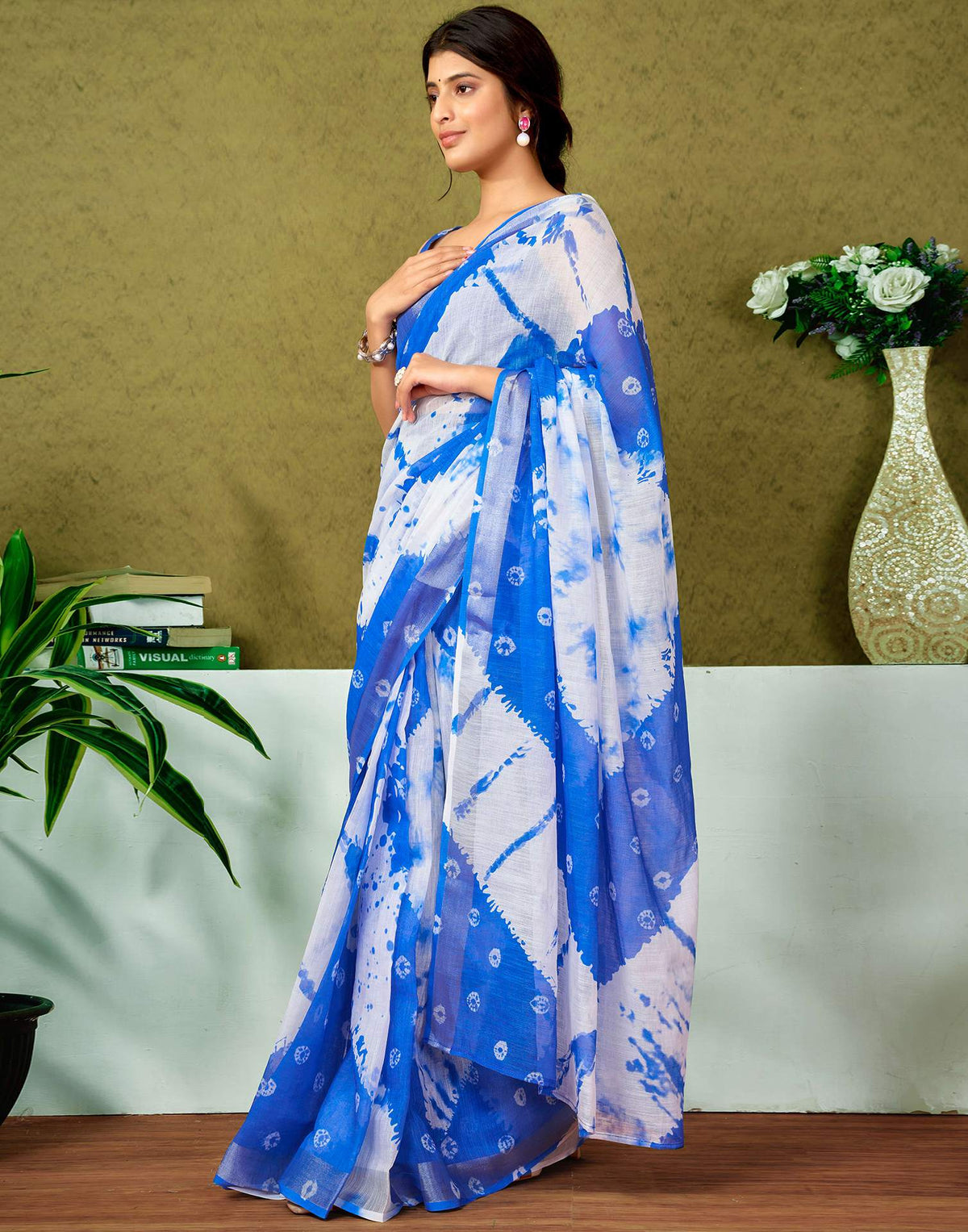 Ready To Wear Dark Blue Linen Dyed Printed Saree