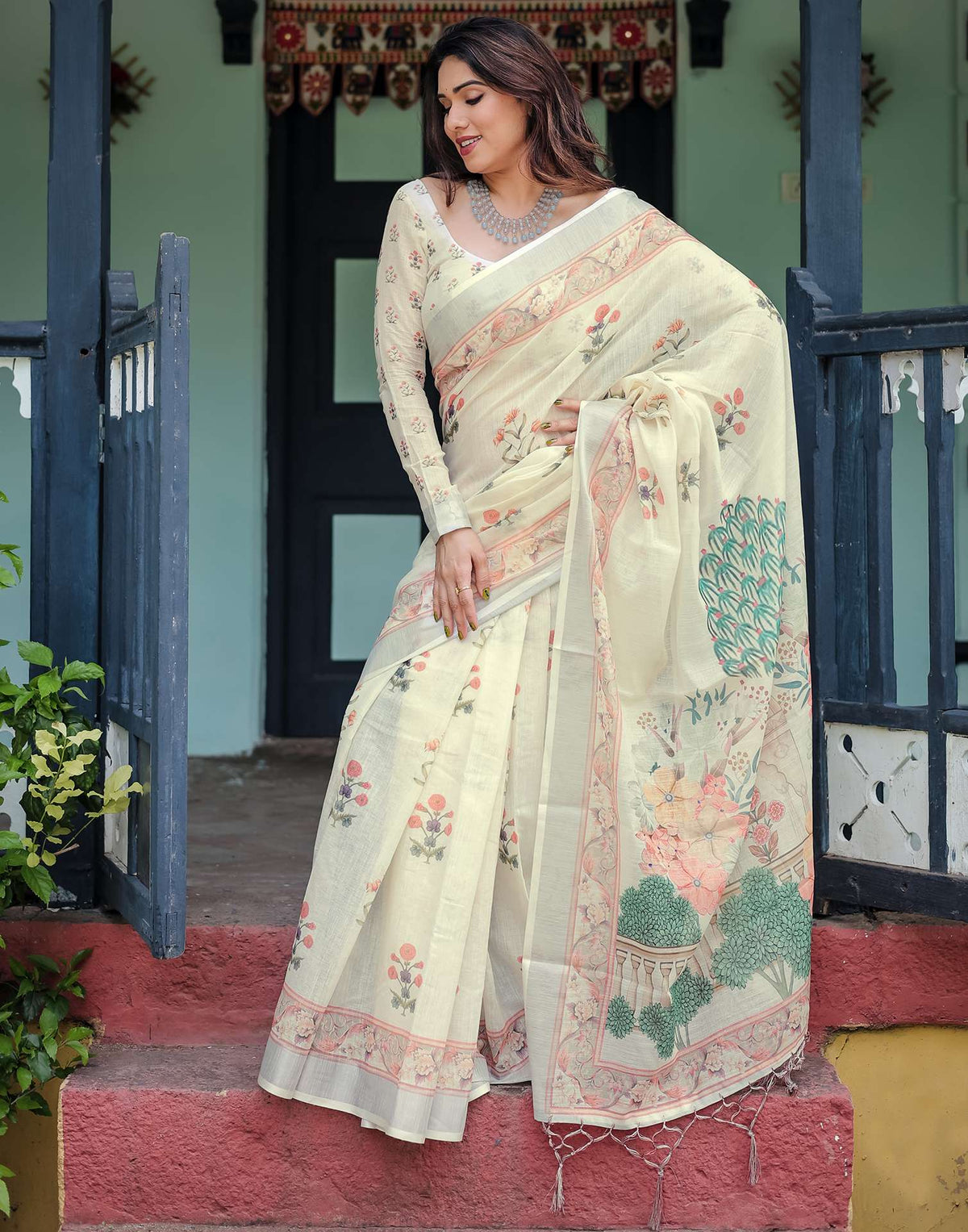 Cream Linen Printed Saree