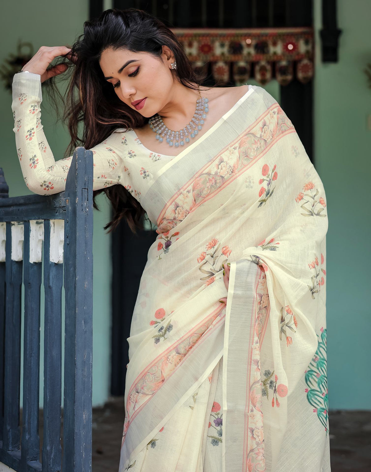 Cream Linen Printed Saree