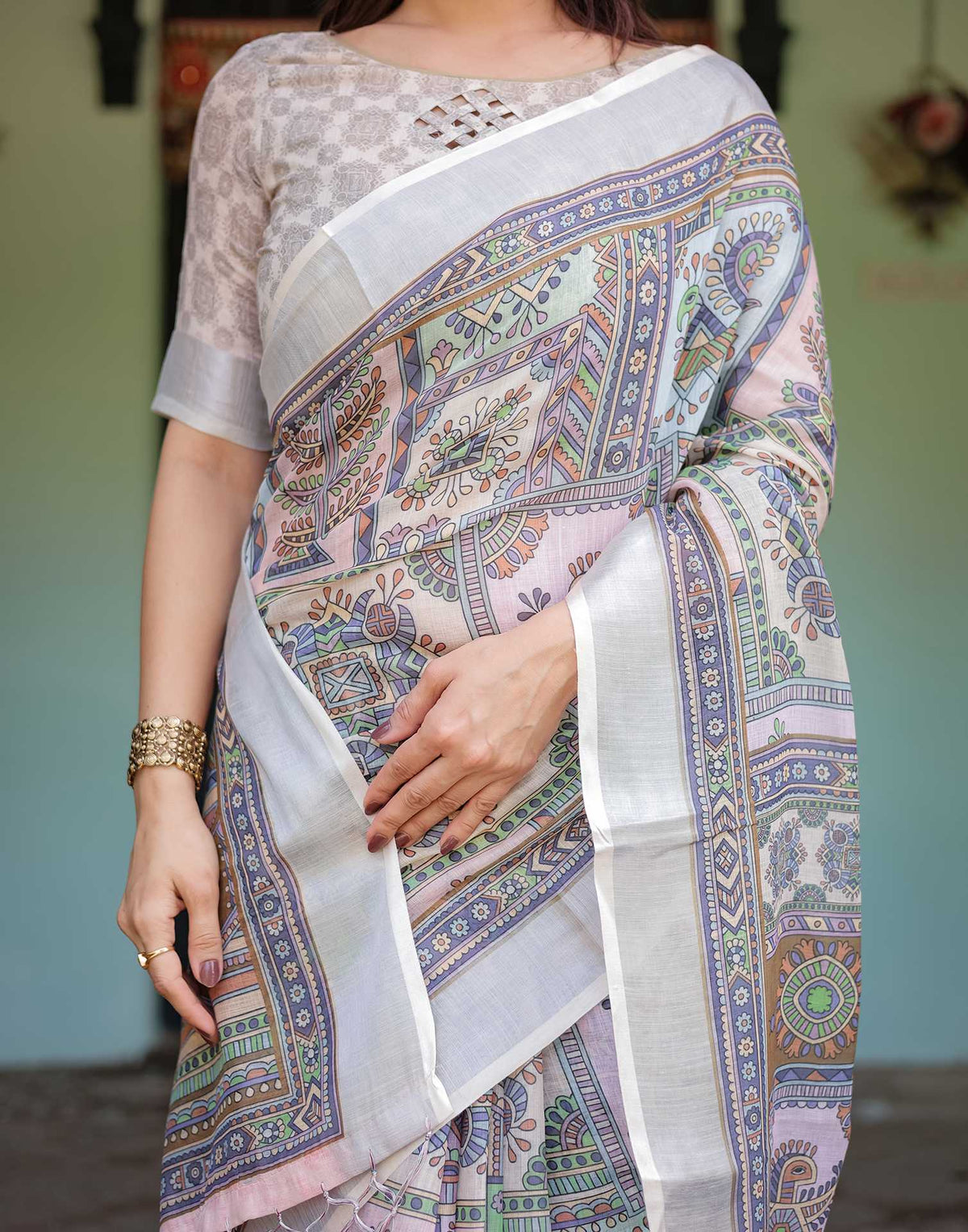 Cream Linen Printed Saree