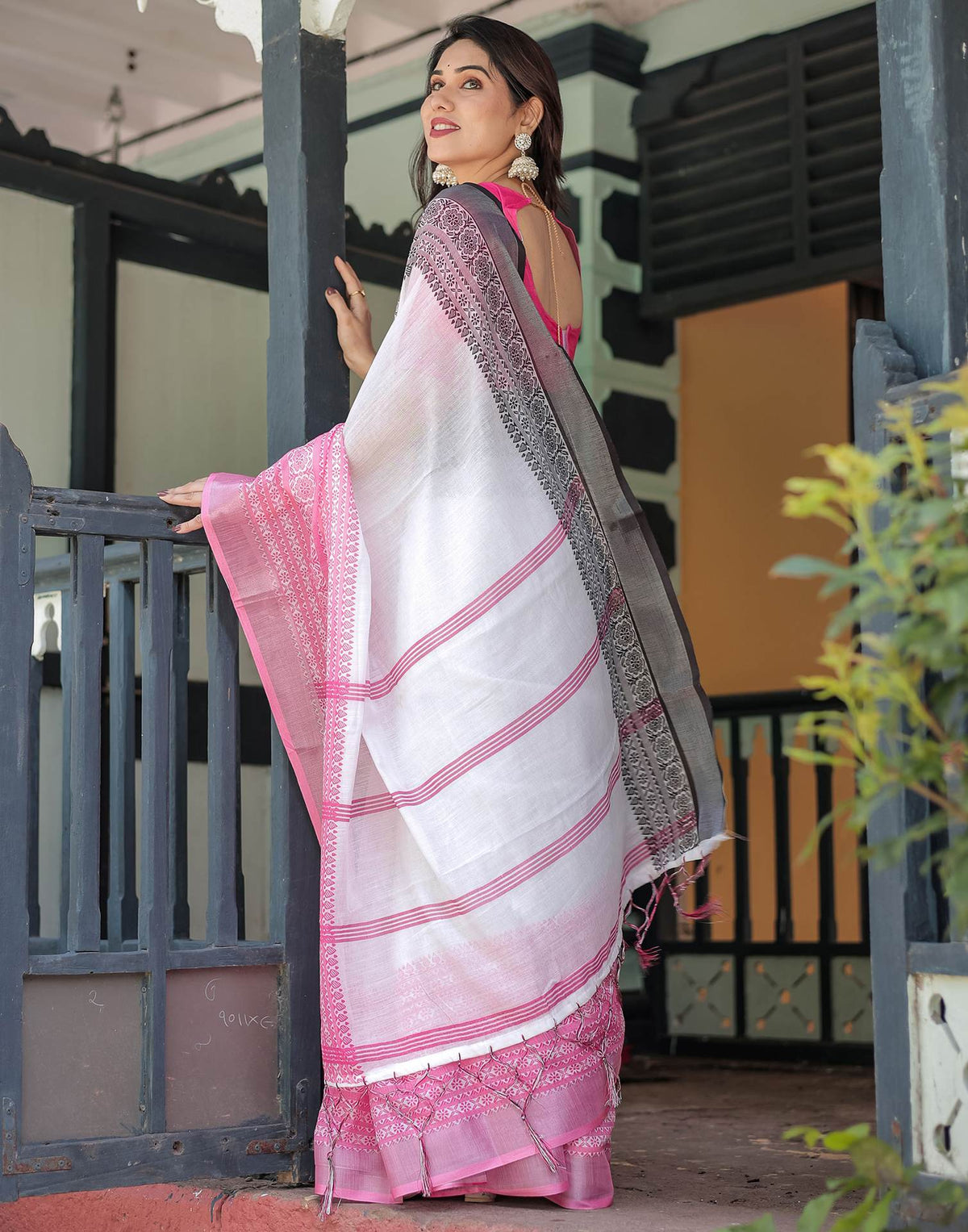 White Linen Printed Saree