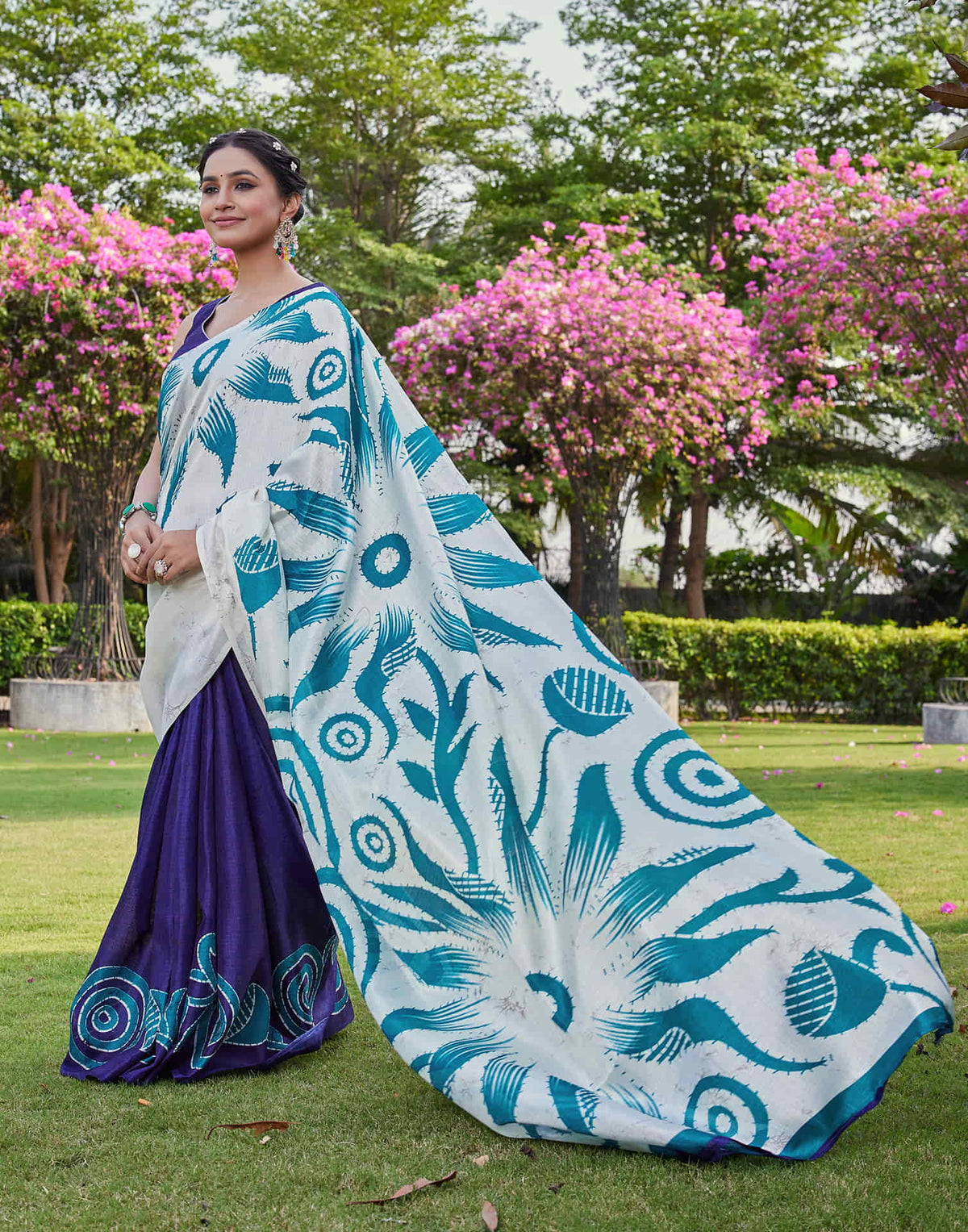 White Cotton Blend Printed Saree