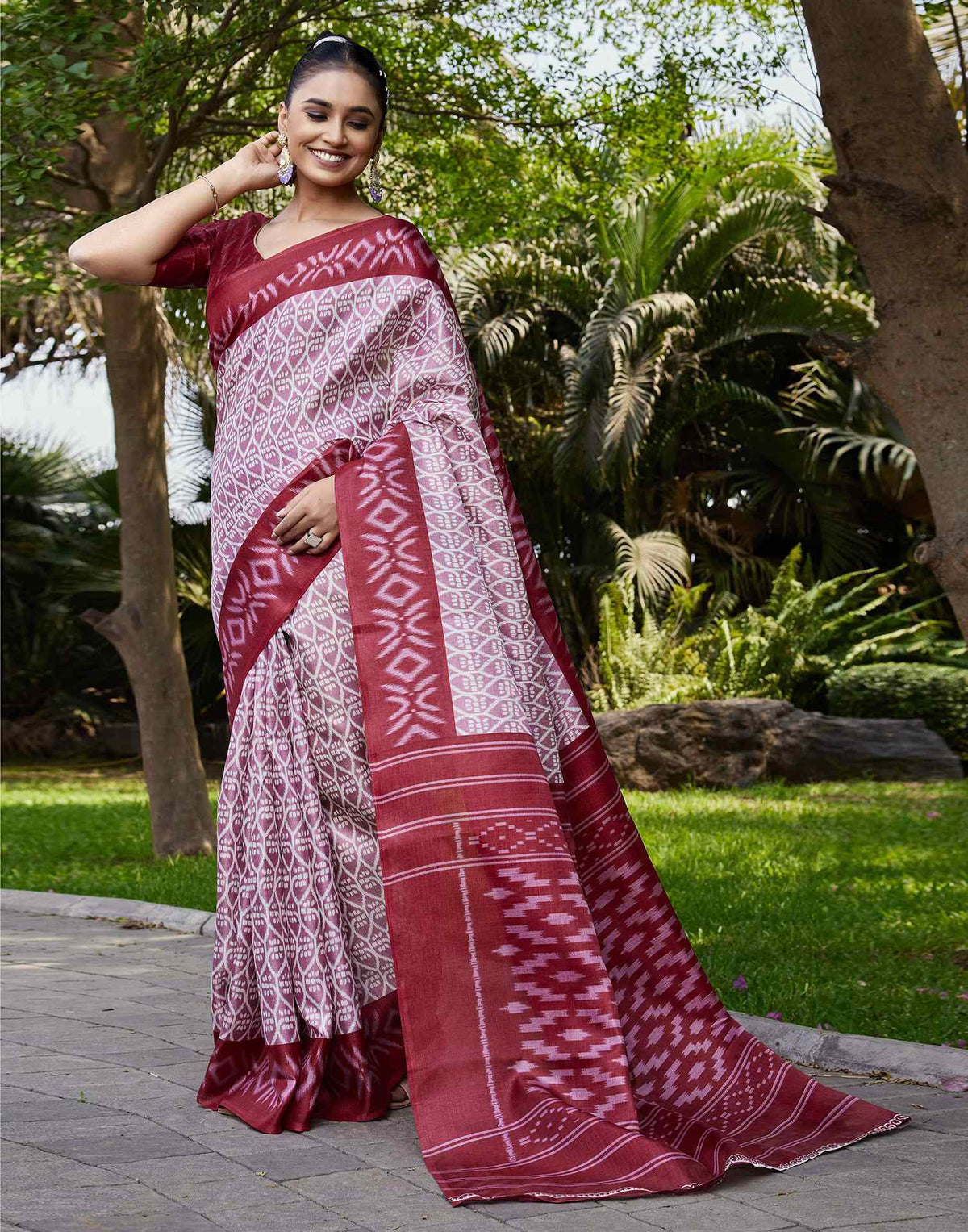 Rose Pink Cotton Blend Ikkat Printed Saree