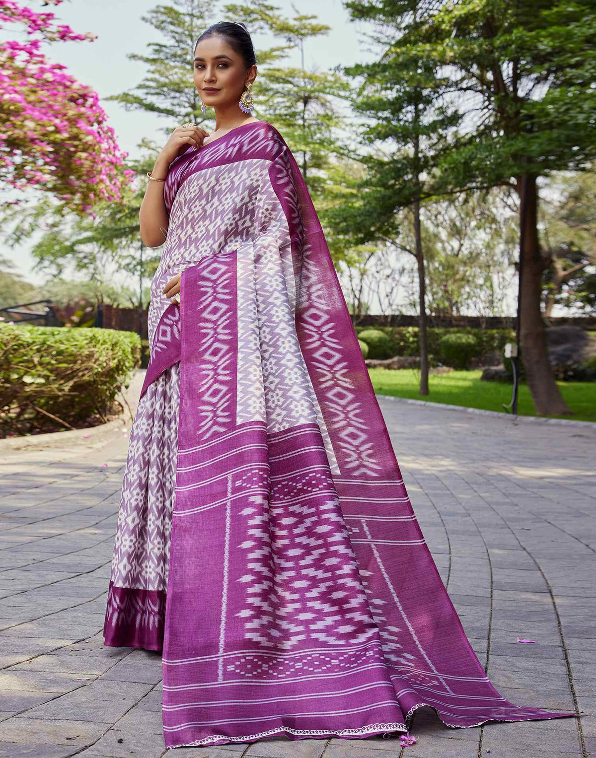 Mauve Cotton Blend Ikkat Printed Saree