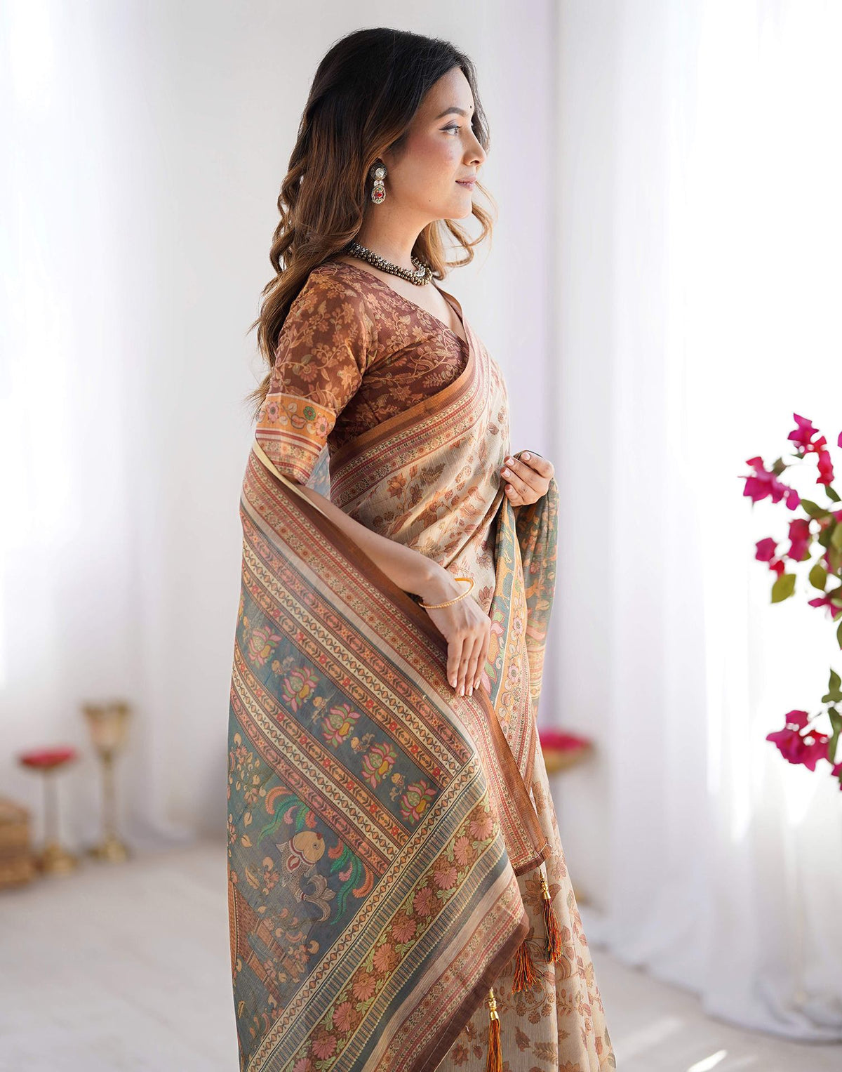Light Grey Linen Floral Printed Saree