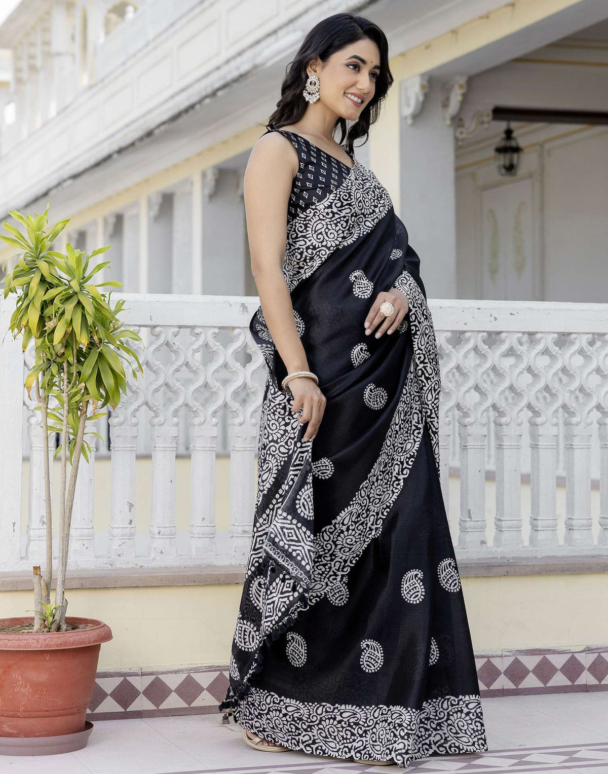 Black Cotton Blend Printed Saree
