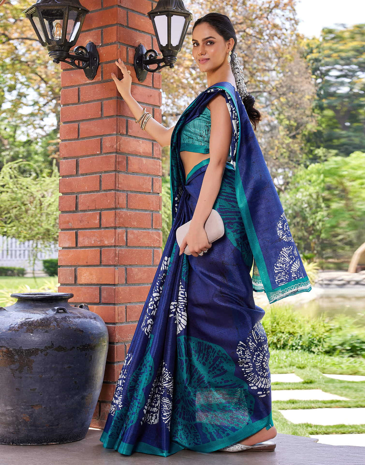Dark Blue Cotton Blend Warli Printed Saree