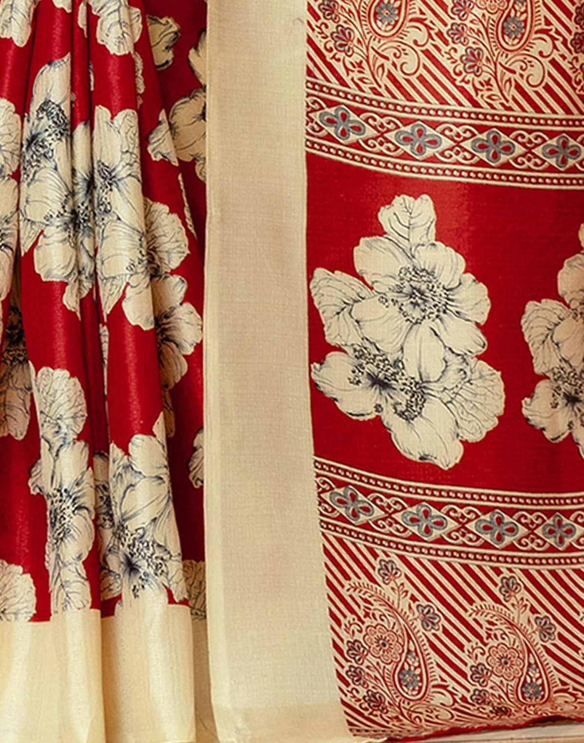 Red Cotton Floral Printed Saree