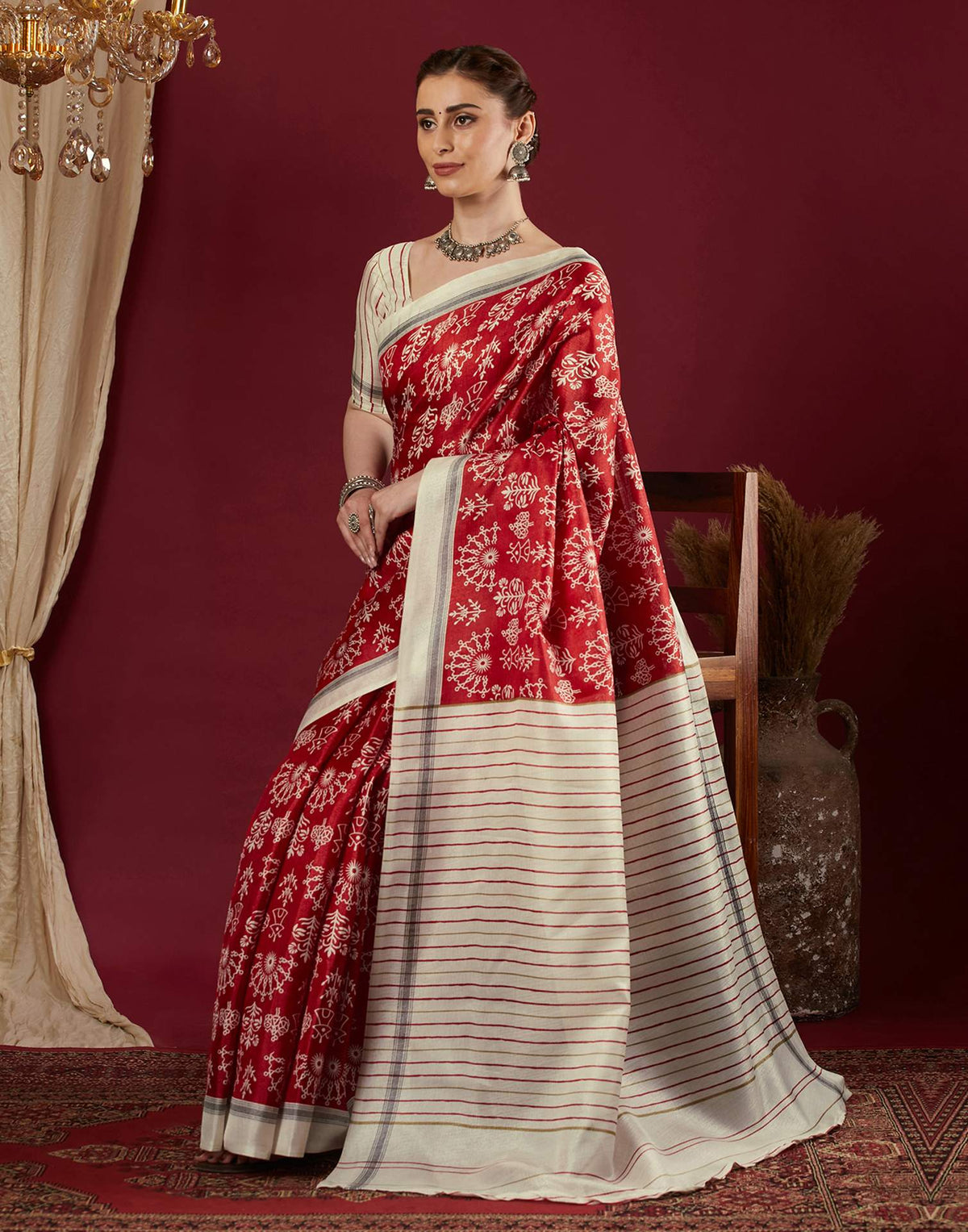Red Cotton Blend Warli Printed Saree