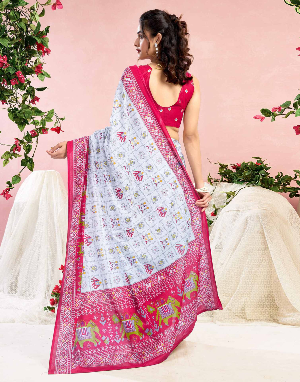 White Cotton Printed Saree