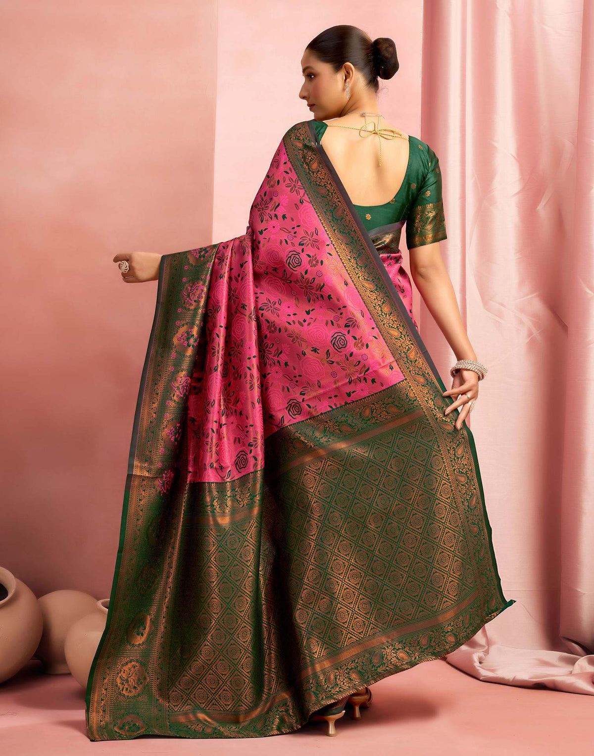 Bright Pink Silk Woven Kanjivaram Saree