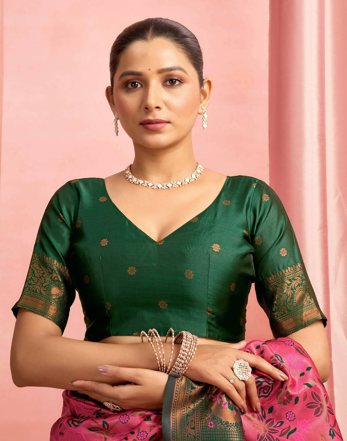 Bright Pink Silk Woven Kanjivaram Saree