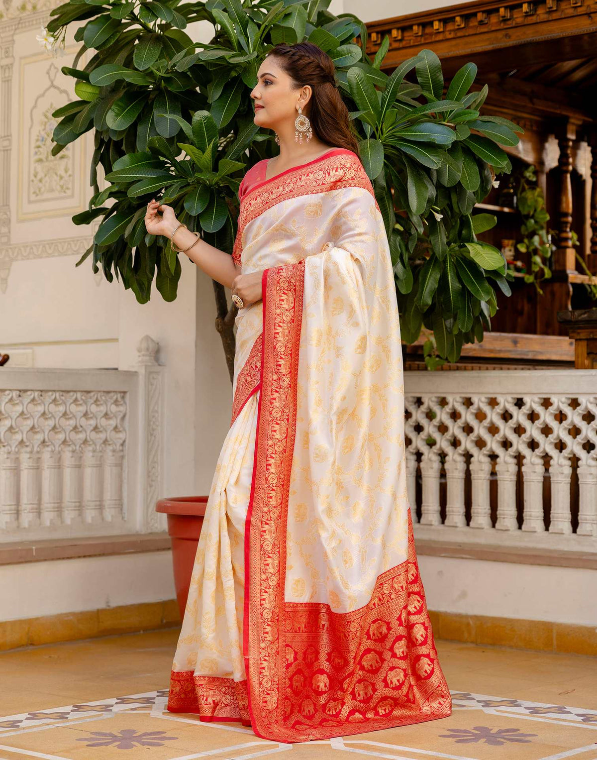 Off White Silk Woven Banarasi Saree