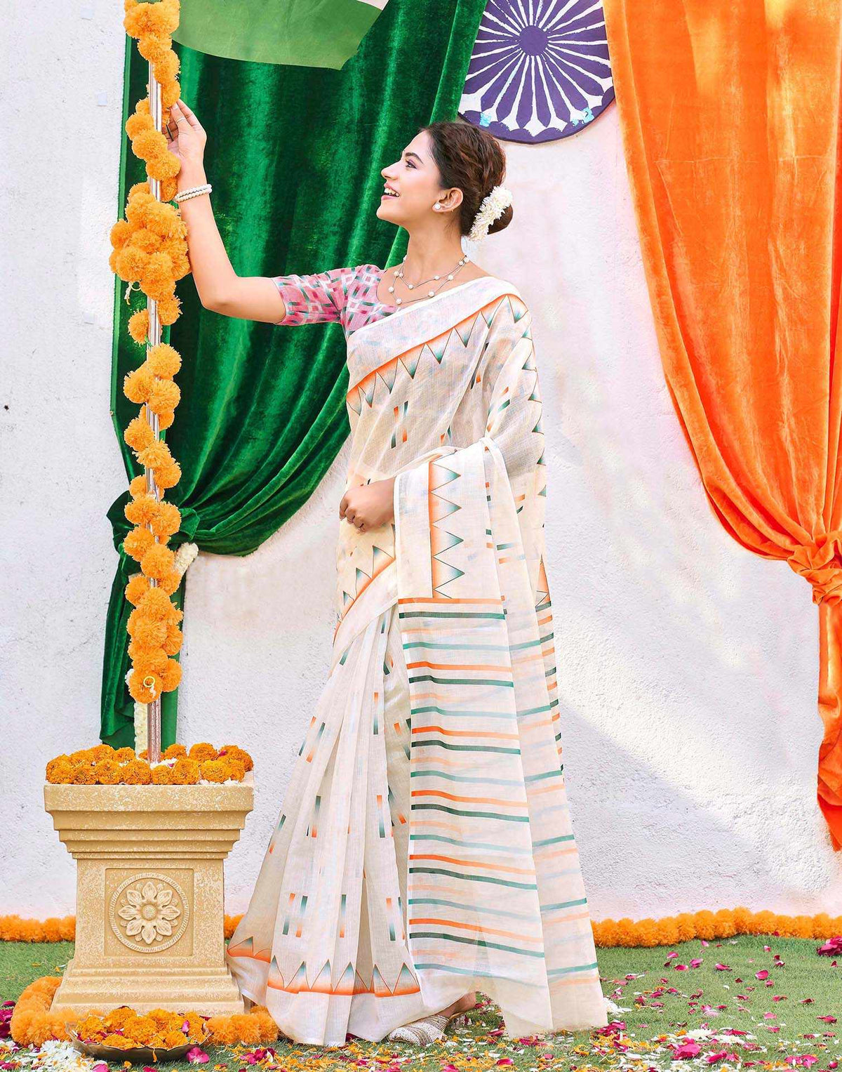 White Linen Printed Saree