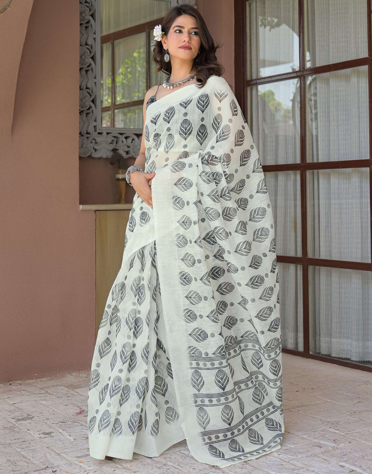 Ready To Wear Off White Linen Printed Embroidery Border Saree